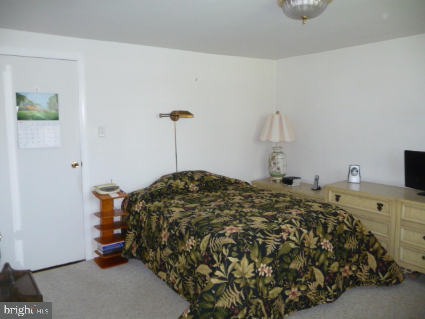 2078 Kent Road Huntingdon Valley, PA 19006 - Photo 20 of 25 Bedroom 4
