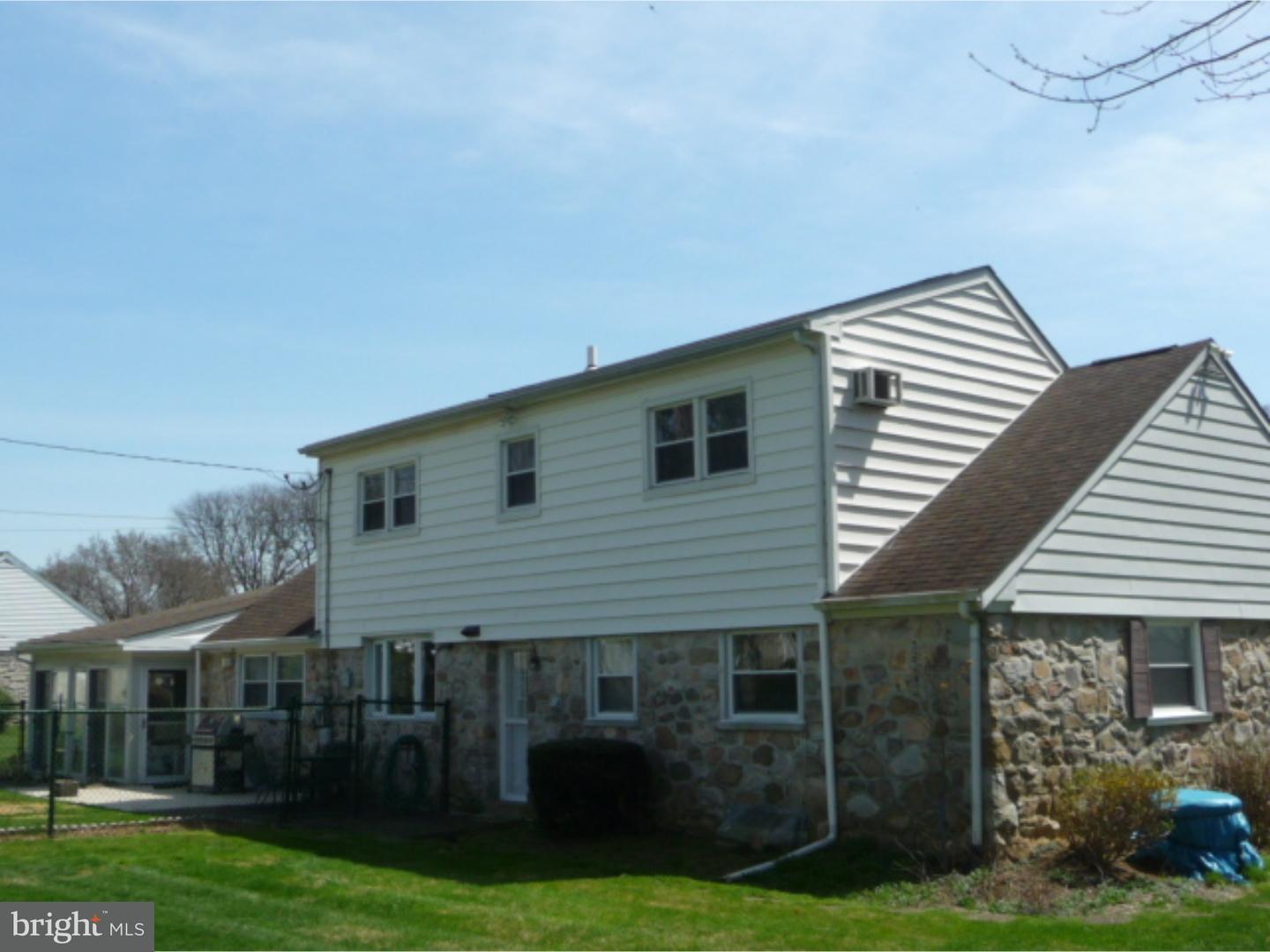 2078 Kent Road Huntingdon Valley, PA 19006 - Photo 25 of 25 Exterior Back