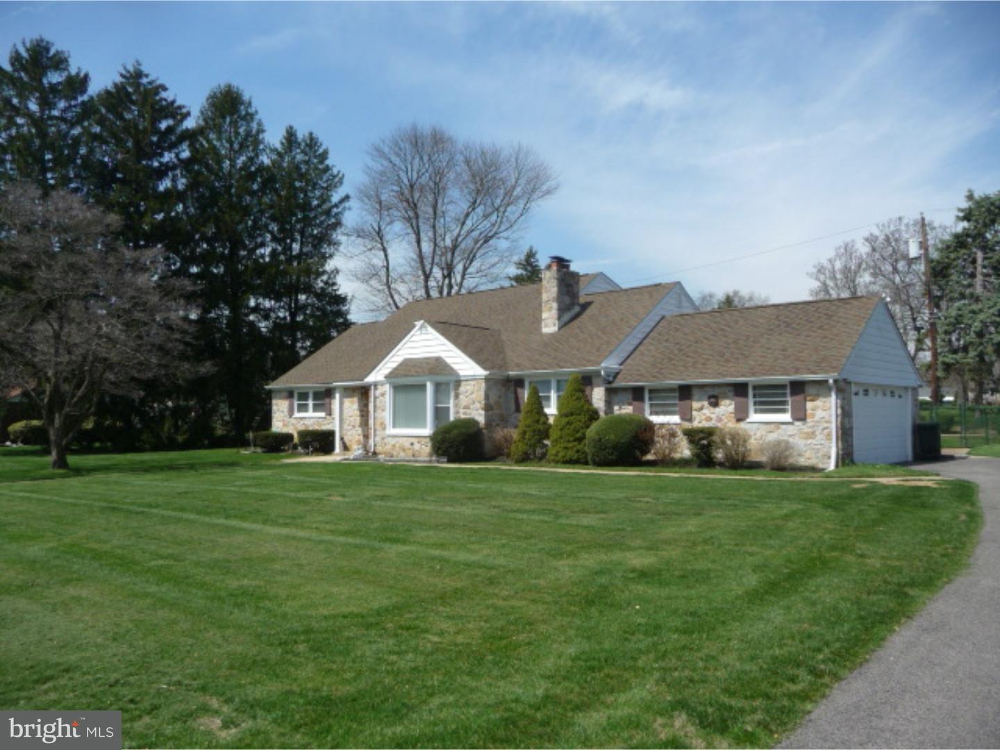 2078 Kent Road Huntingdon Valley, PA 19006 - Photo 4 of 25 Exterior Front