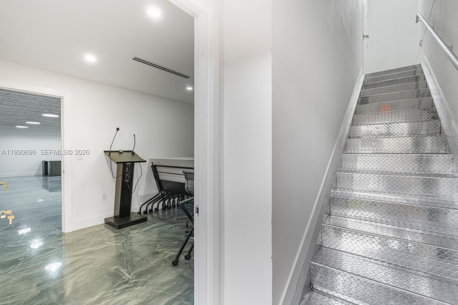 2075 West 76th Street, Unit 1 Hialeah, FL 33016 - Photo 31 of 50 Photo 32