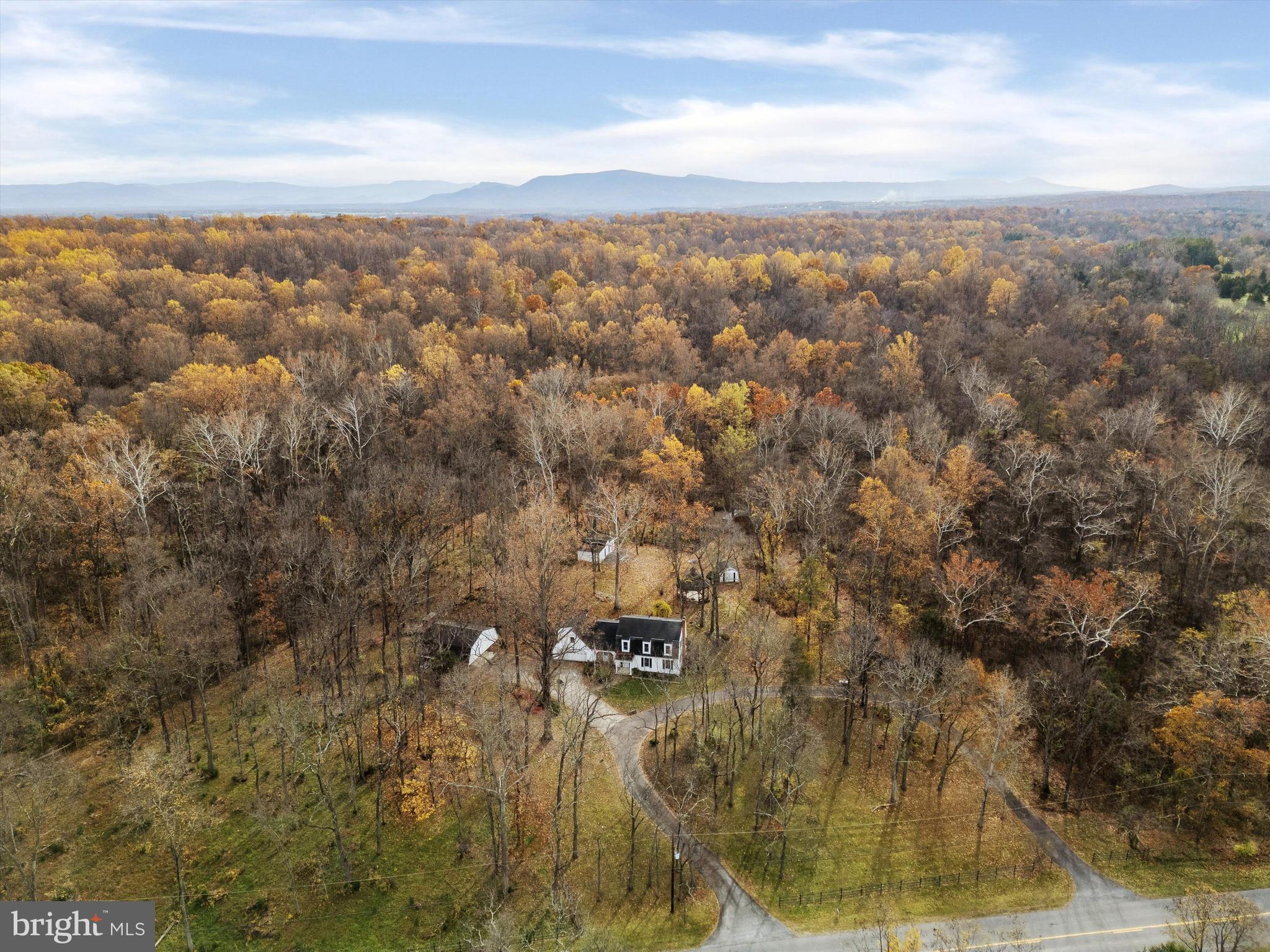6953 Middle Road Middletown, VA 22645 - Photo 5 of 56 Welcome Home