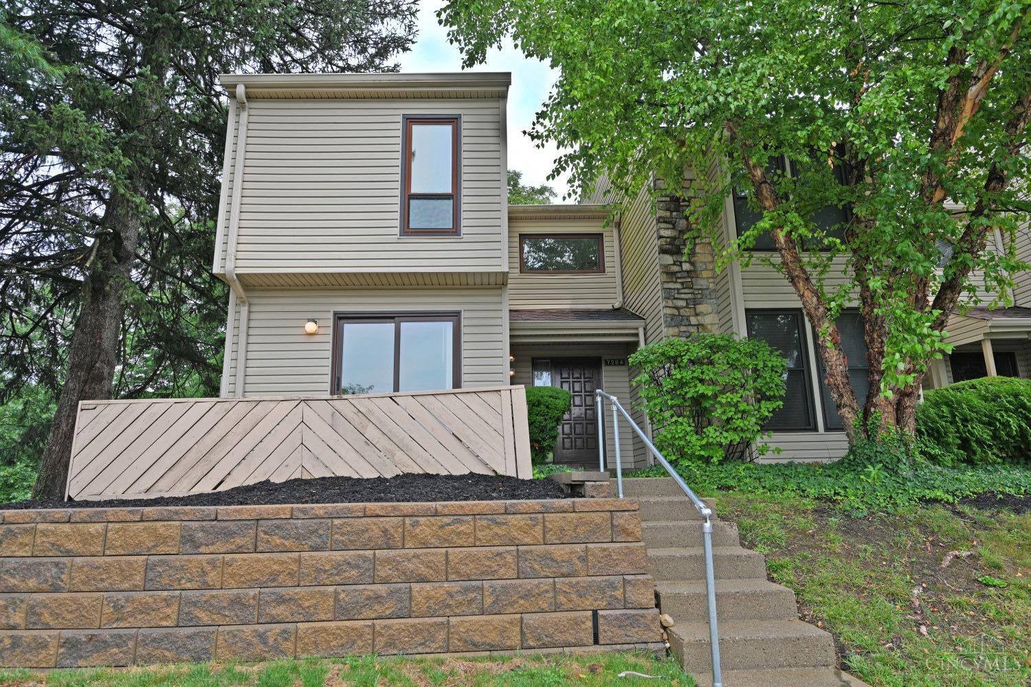 7284 East Galbraith Road Cincinnati, OH 45243 - Photo 1 of 58