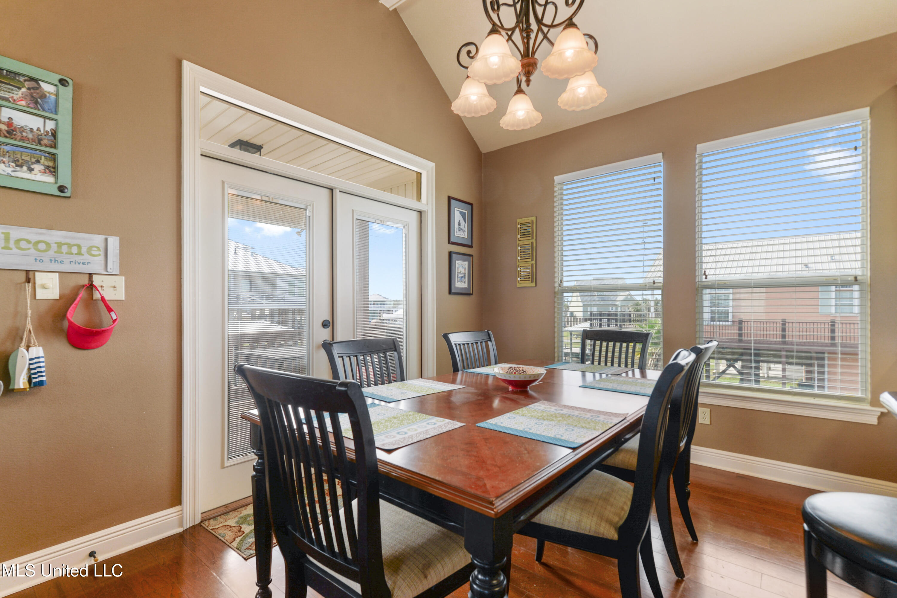 4069 Madagascar Street Bay St. Louis, MS 39520 - Photo 12 of 36 012