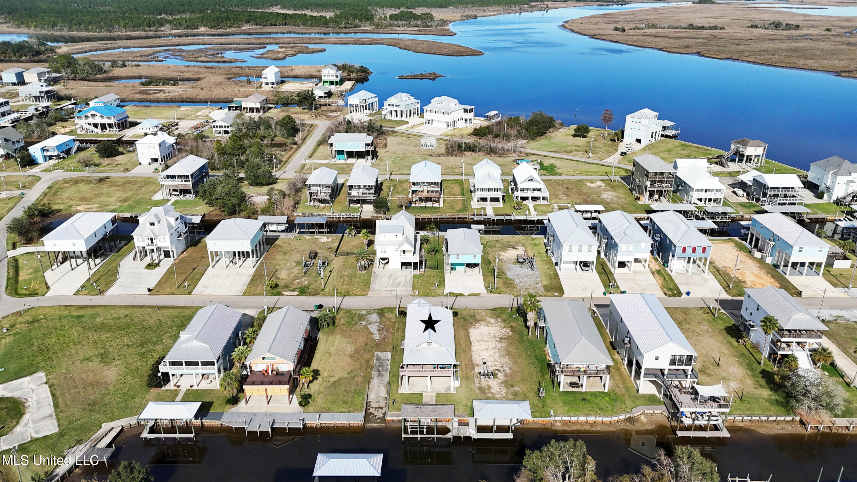 4069 Madagascar Street Bay St. Louis, MS 39520 - Photo 32 of 36 032