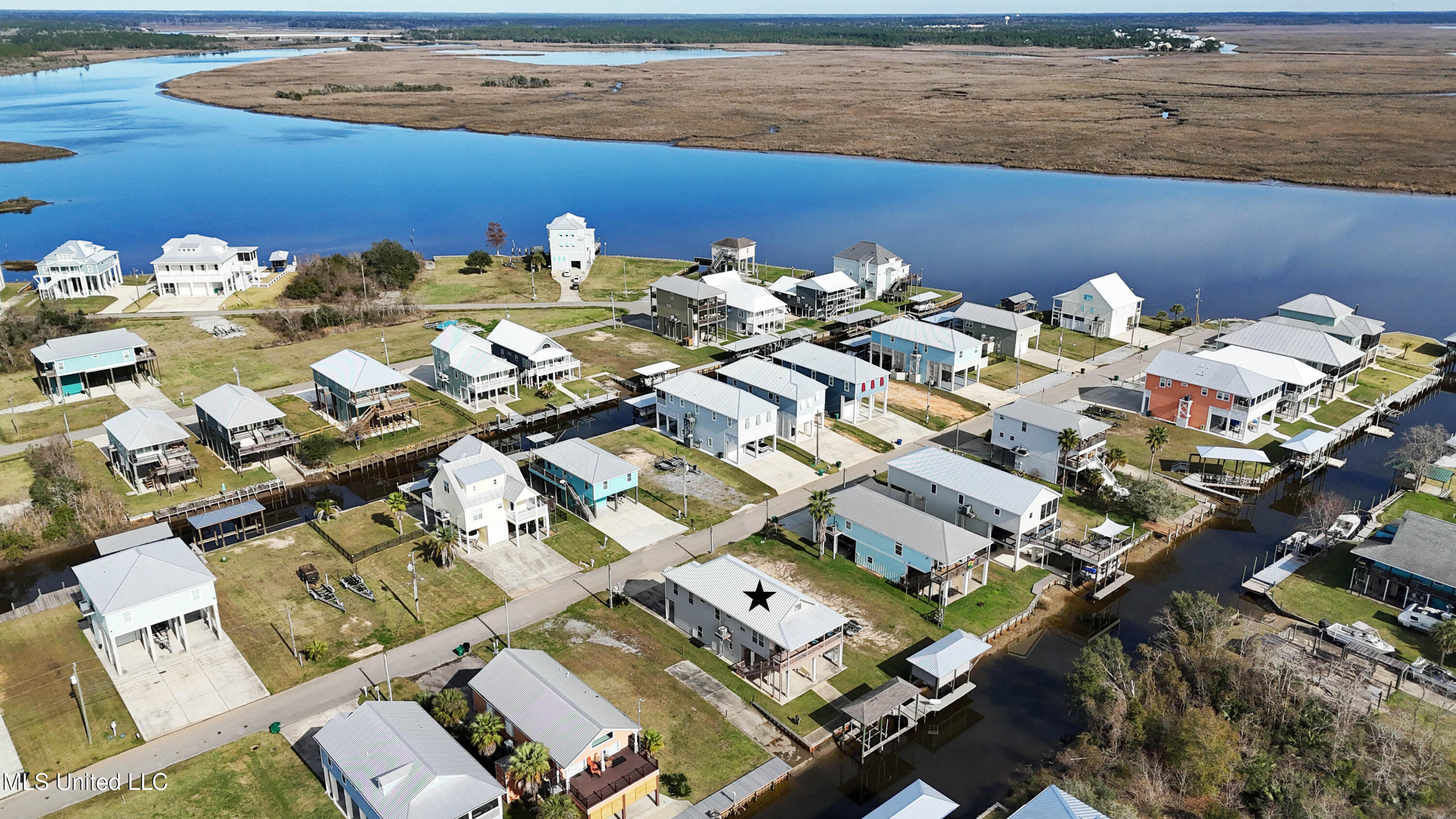 4069 Madagascar Street Bay St. Louis, MS 39520 - Photo 33 of 36 033