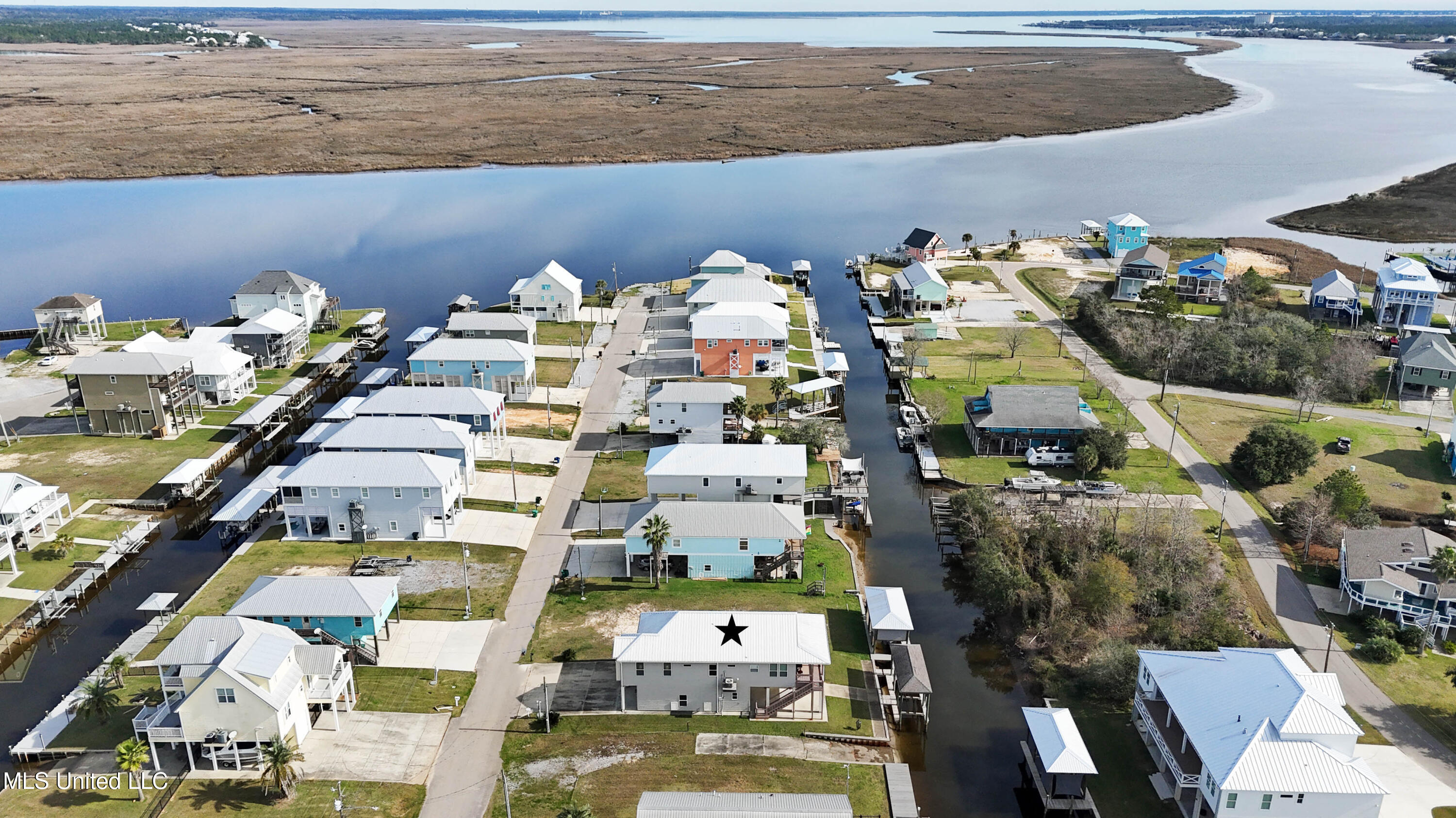 4069 Madagascar Street Bay St. Louis, MS 39520 - Photo 34 of 36 034