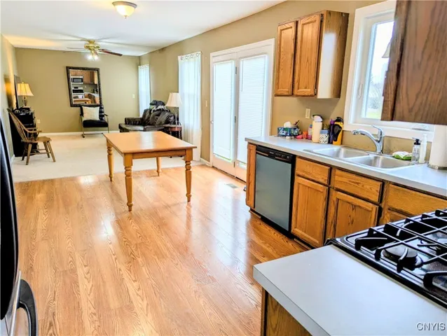 $339,900 | 8218 Perch Drive, Clay, NY 13090