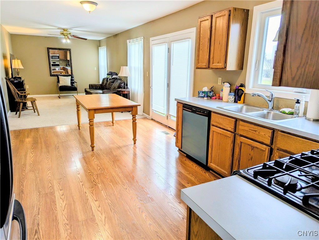 8218 Perch Drive Clay, NY 13090 - Photo 4 of 25