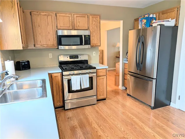 $339,900 | 8218 Perch Drive, Clay, NY 13090