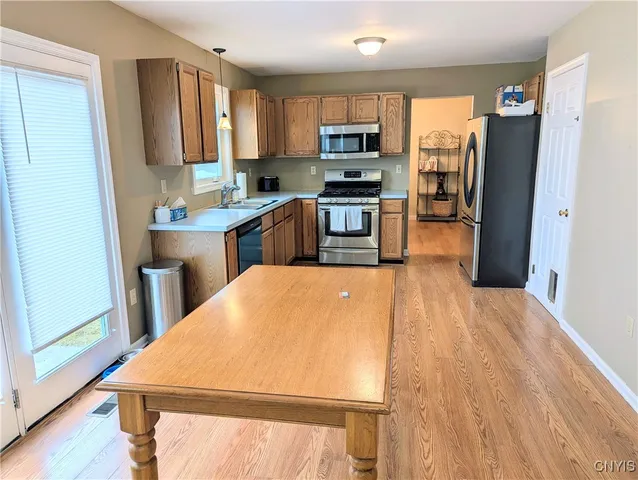 $339,900 | 8218 Perch Drive, Clay, NY 13090