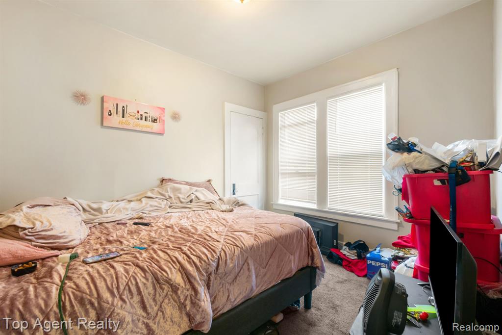3958 Buckingham Detroit, MI 48224 - Photo 20 of 45