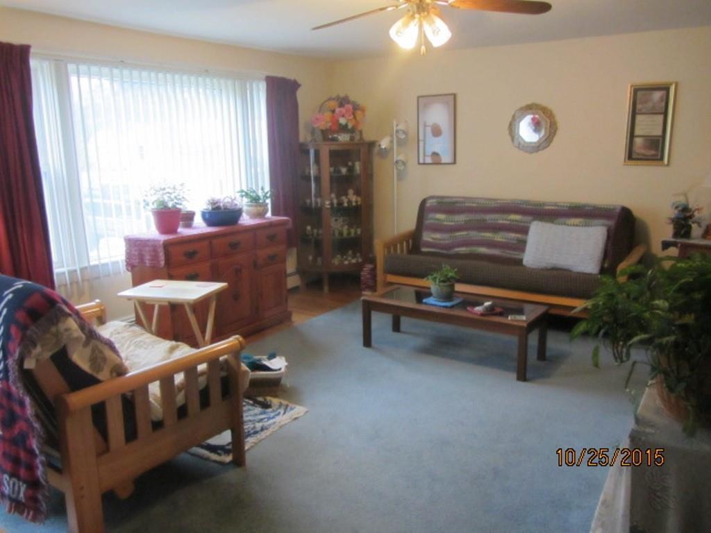 8 Birchwood Road Kennebunk, ME 04043 - Photo 2 of 15 Living Room w/Hardwood Floors