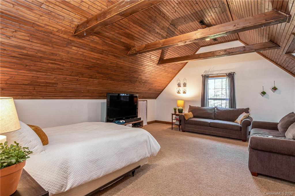 296 Turnpike Road Brevard, NC 28712 - Photo 28 of 33 Gallery Image 28