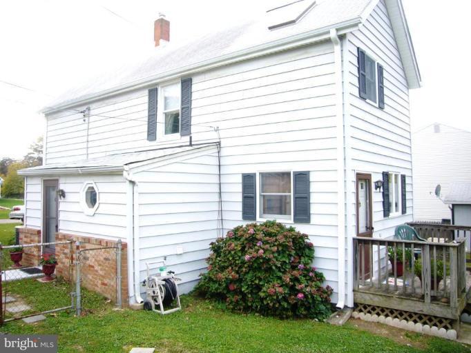 10160 High Ridge Road Laurel, MD 20723 - Photo 3 of 16 Exterior (Rear)