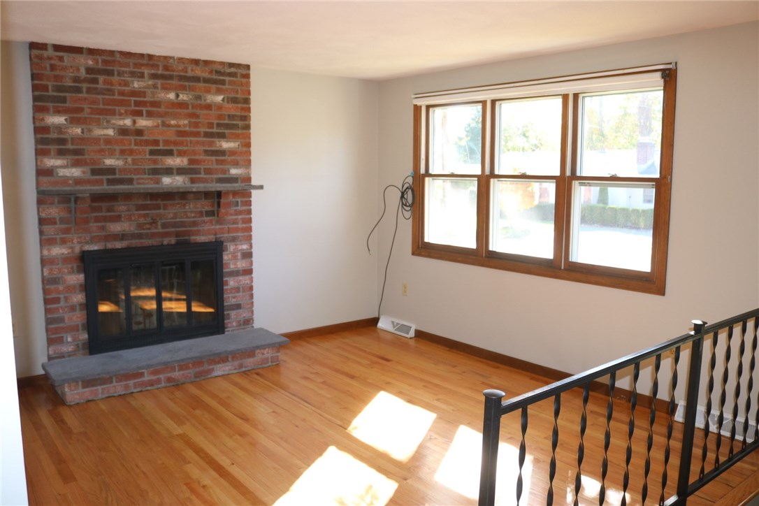 131 Lockhaven Road Warwick, RI 02889 - Photo 5 of 29