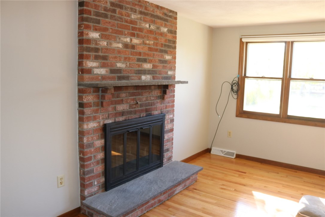 131 Lockhaven Road Warwick, RI 02889 - Photo 6 of 29