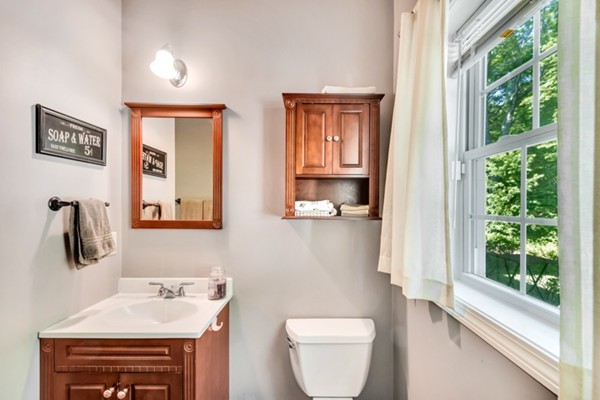 126 Podunk Road Sturbridge, MA 01566 - Photo 17 of 26 Gallery Image 17