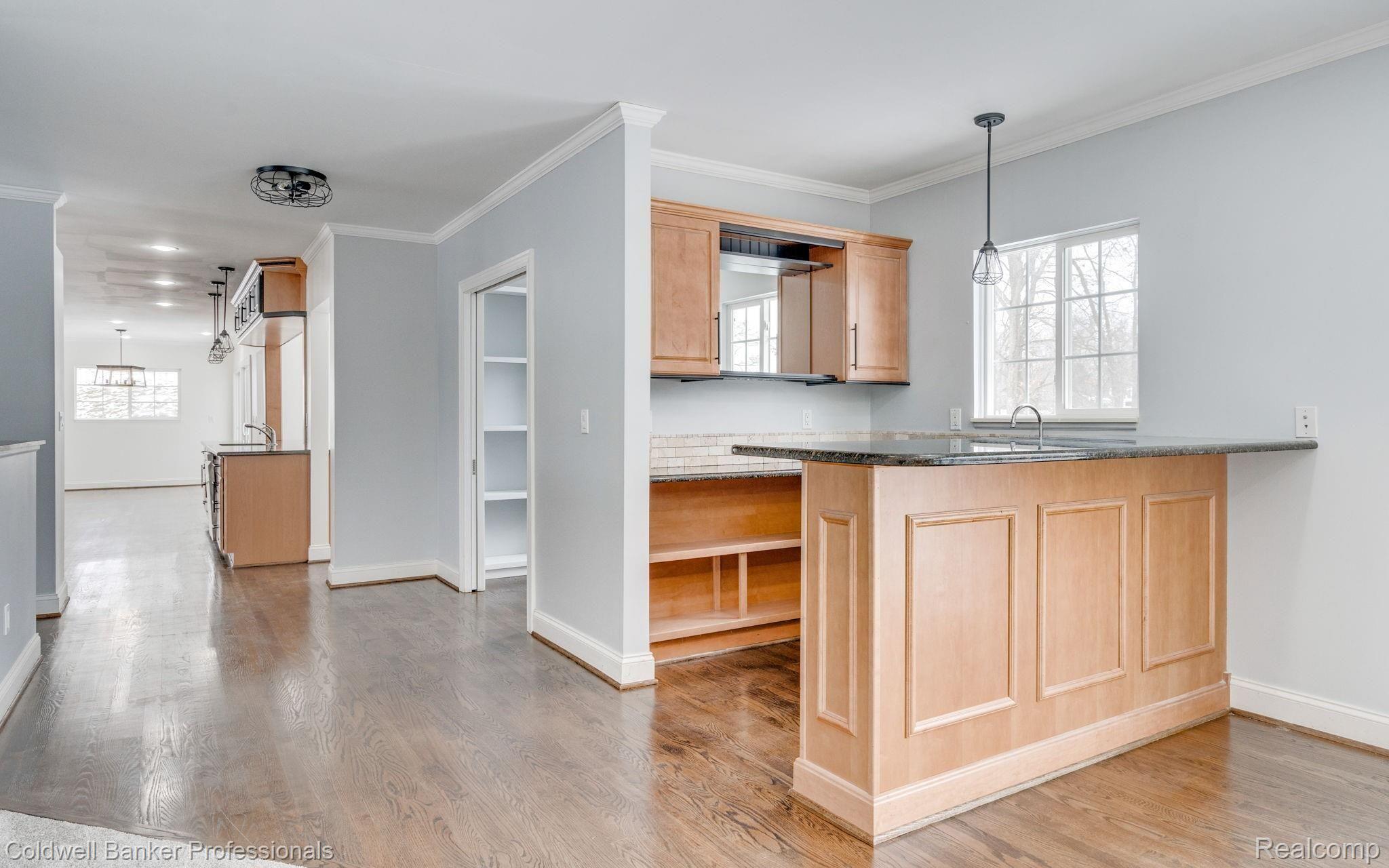 565 Clyde Road Highland, MI 48357 - Photo 20 of 52 22-web-or-mls-565-Clyde-Rd-22.jpg