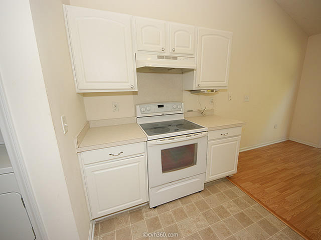 121 Old Tree Road Goose Creek, SC 29445 - Photo 13 of 22 10