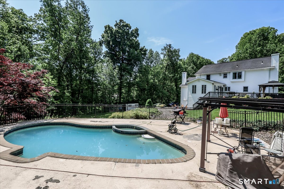 55 A Flax Hill Road Brookfield, CT 06804 - Photo 5 of 40