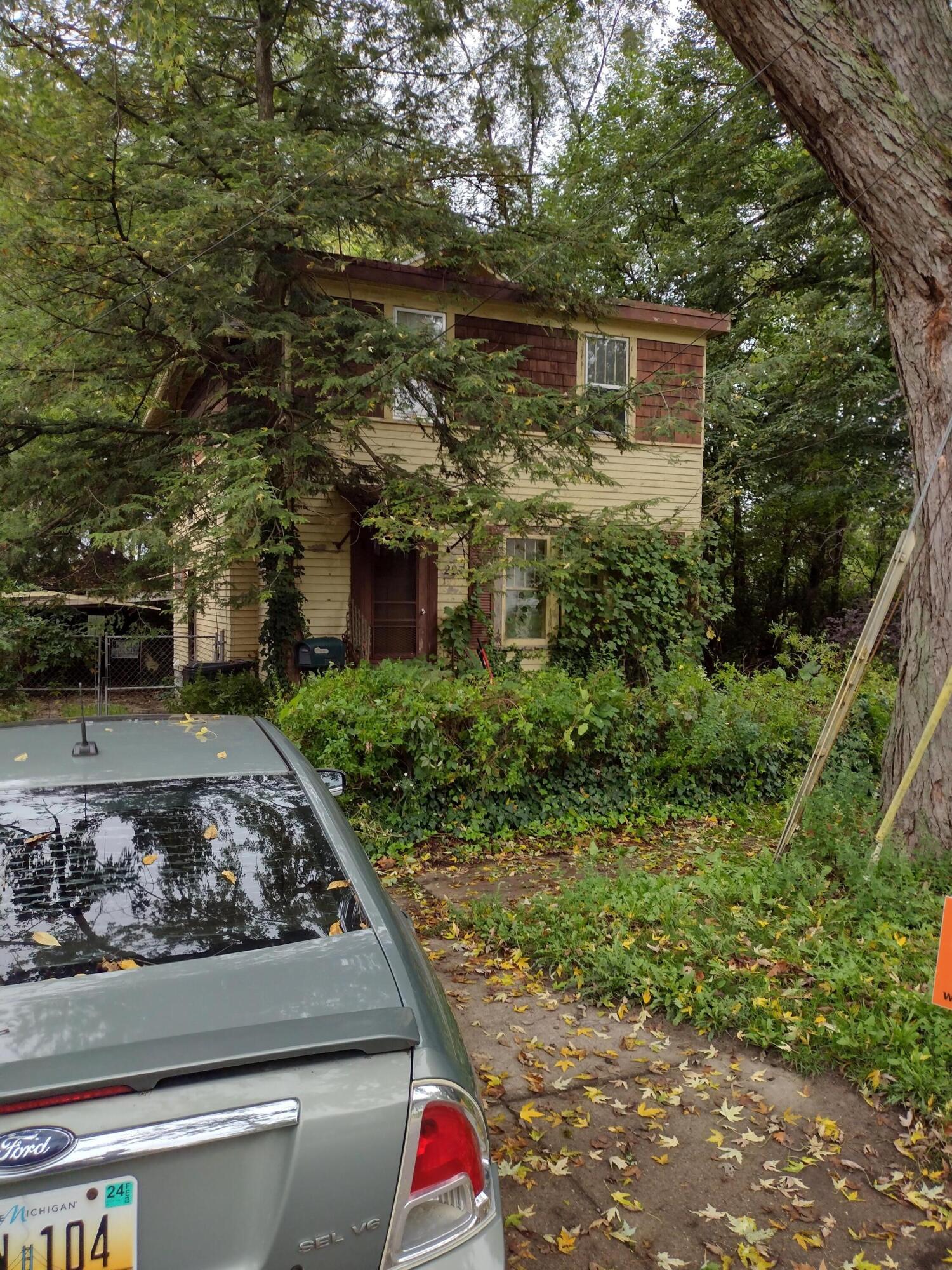 223 Reed Street Kalamazoo, MI 49001 - Photo 1 of 1 Reed House 223