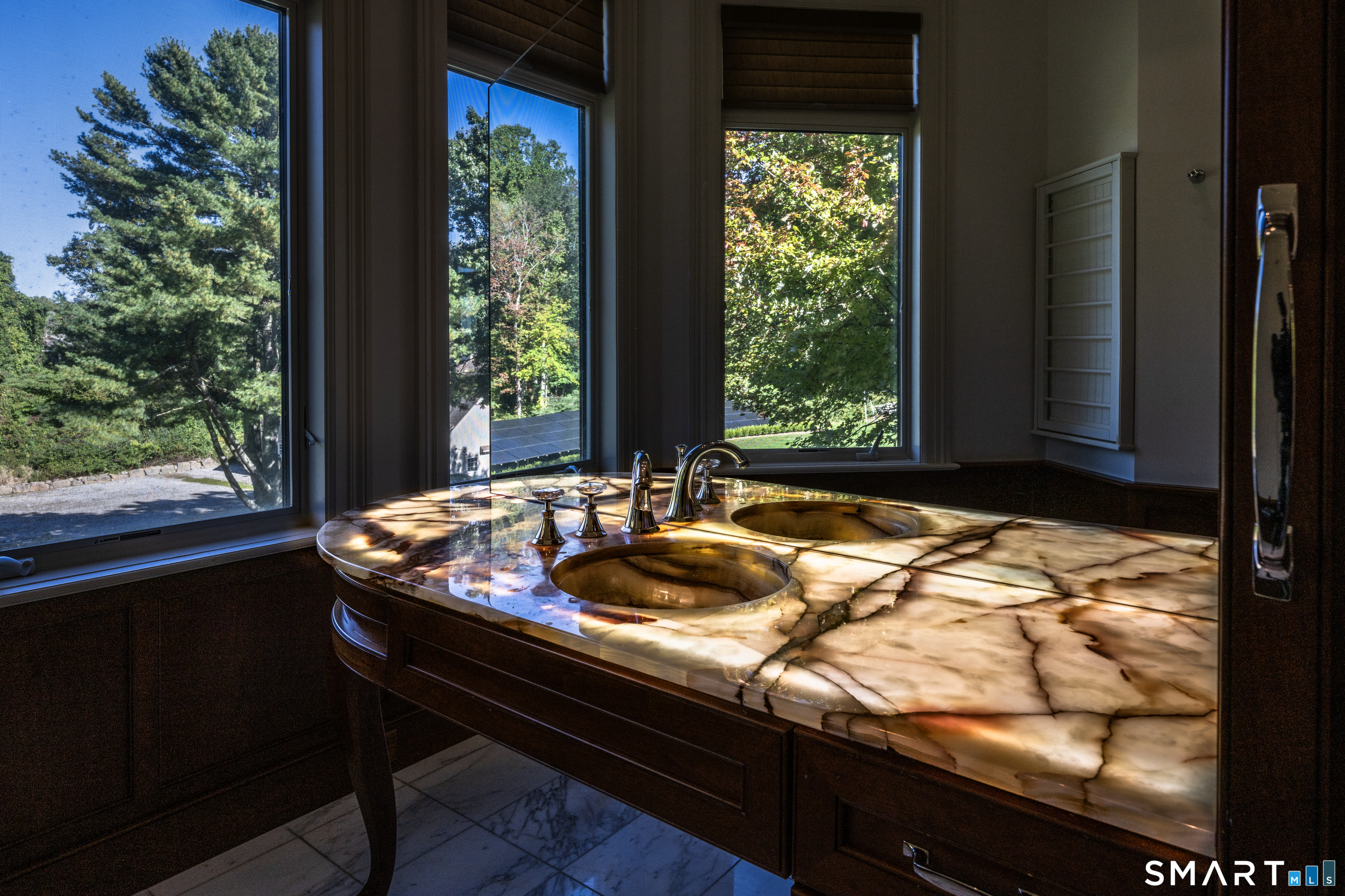 345 Vineyard Point Road Guilford, CT 06437 - Photo 25 of 40 Gallery Image 25