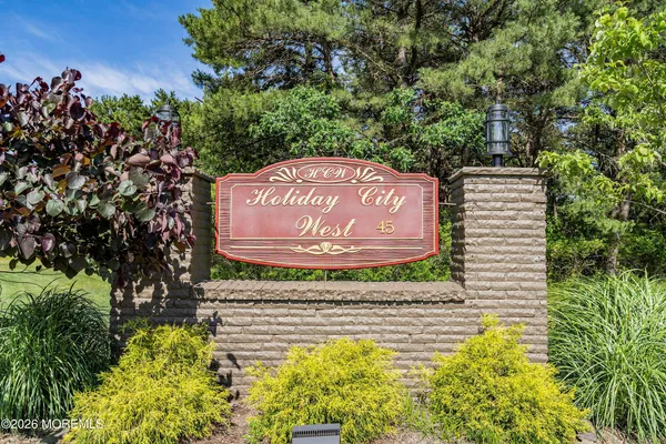 $329,900 | 71 Winterton Drive, Toms River, NJ 08757