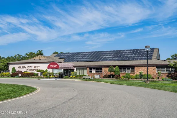 $329,900 | 71 Winterton Drive, Toms River, NJ 08757