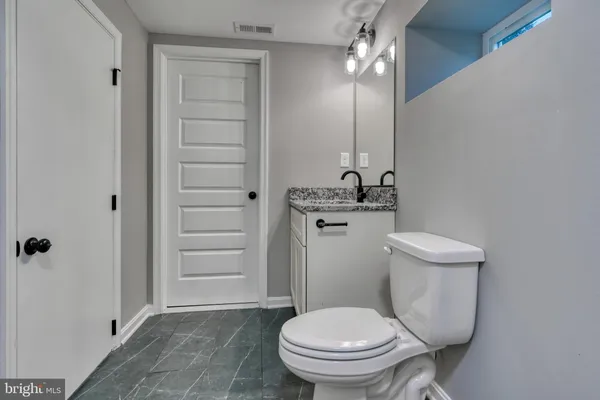 $1,500 | 6722 Brentwood Avenue, Unit B, Dundalk, MD 21222