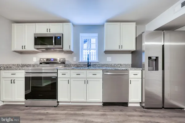 $1,500 | 6722 Brentwood Avenue, Unit B, Dundalk, MD 21222