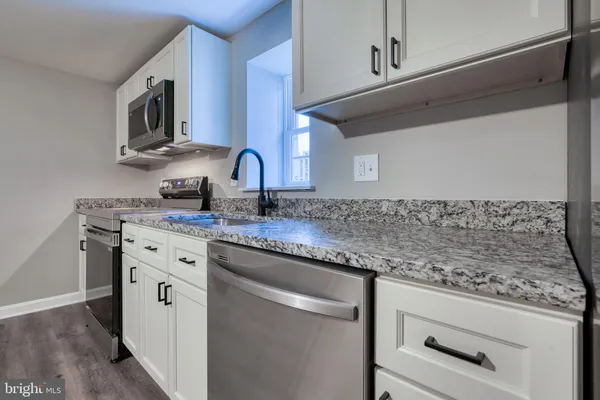 $1,500 | 6722 Brentwood Avenue, Unit B, Dundalk, MD 21222