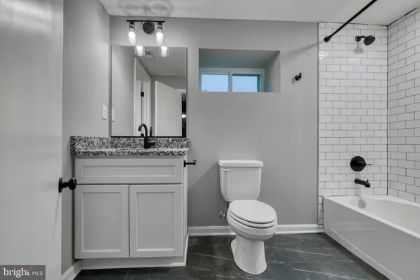 $1,500 | 6722 Brentwood Avenue, Unit B, Dundalk, MD 21222