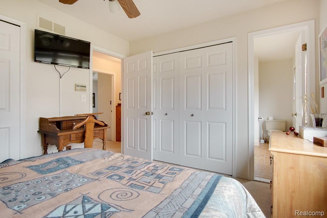 1901 Fieldcrest Court Rochester, MI 48307 - Photo 21 of 33 1901-Fieldcrest-021.jpg