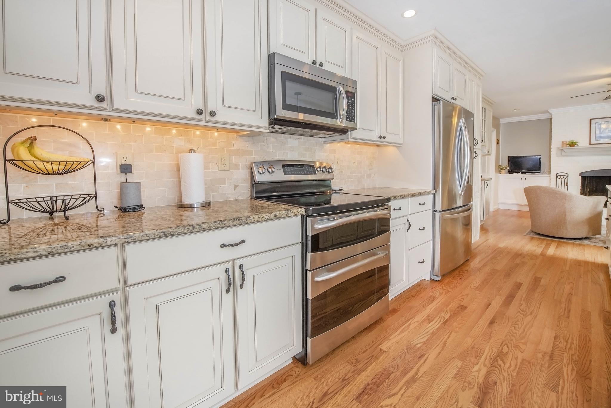 700 Fawn Road Newark, DE 19711 - Photo 20 of 38 well appointed with stainless appliances