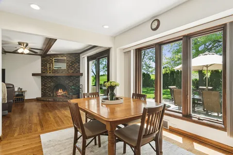 $699,000 | 135 Hillcrest Court, Barrington, IL 60010