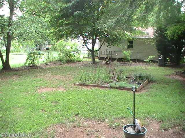 336 Spring Street Mocksville, NC 27028 - Photo 12 of 15 Exterior Back.