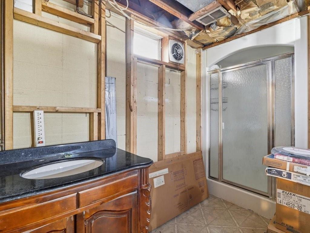 600 Mary Street Monongahela, PA 15063 - Photo 29 of 50 Lower Level Bath