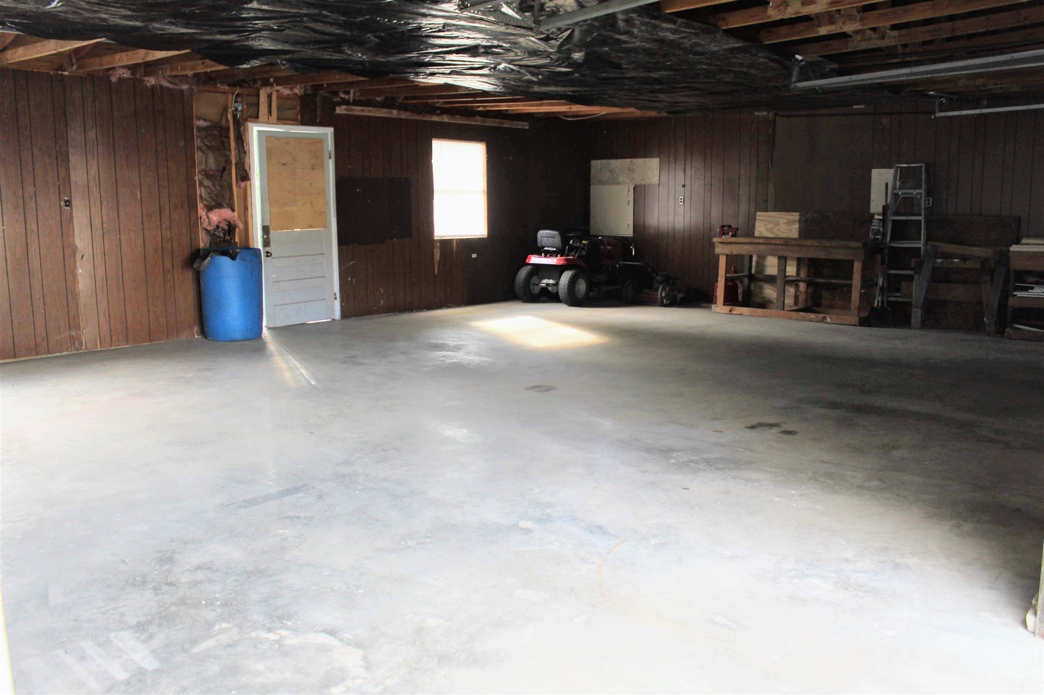520 Oolitic Road Bedford, IN 47421 - Photo 2 of 8 Gallery Image 2