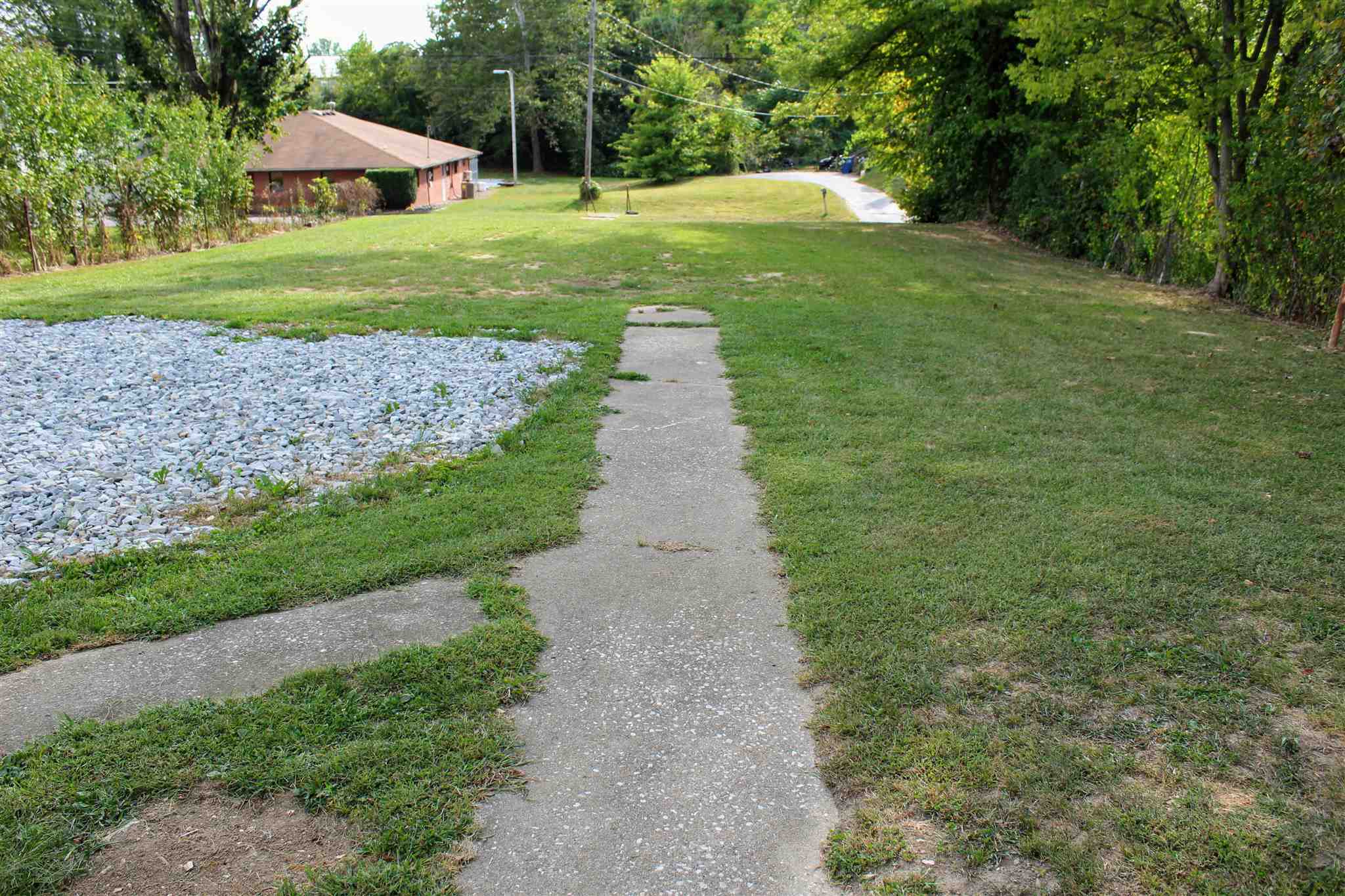 520 Oolitic Road Bedford, IN 47421 - Photo 4 of 8 Gallery Image 4