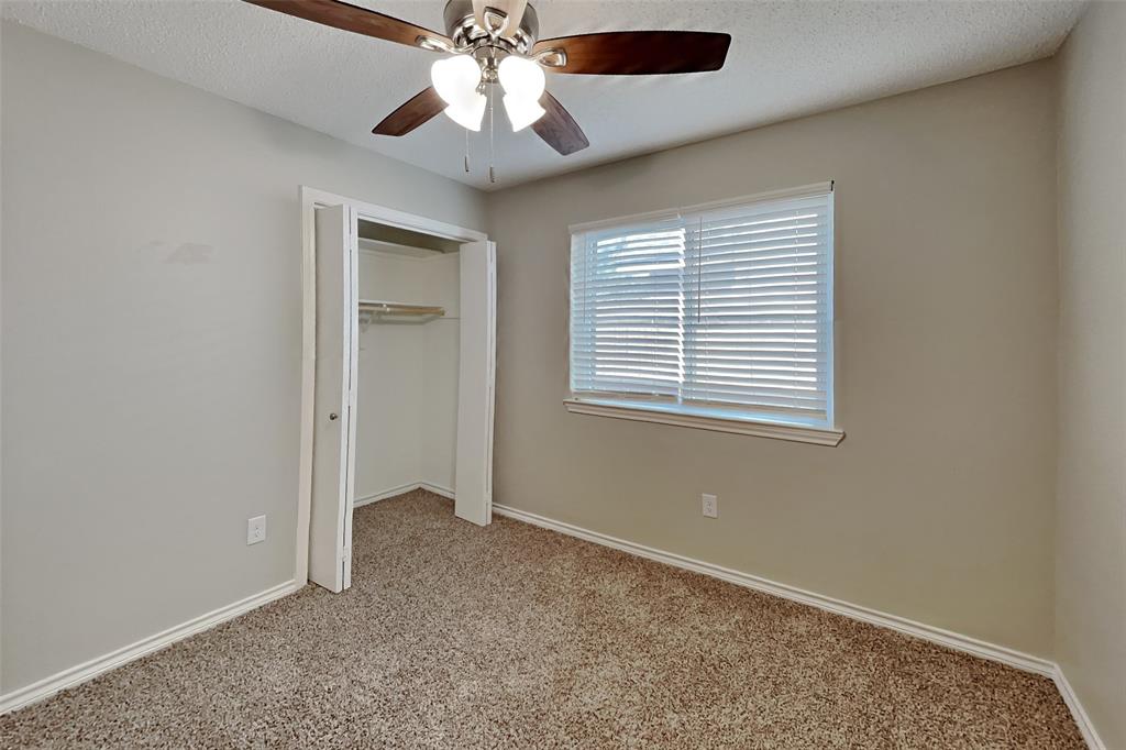2211 Reverchon Drive Arlington, TX 76017 - Photo 14 of 19