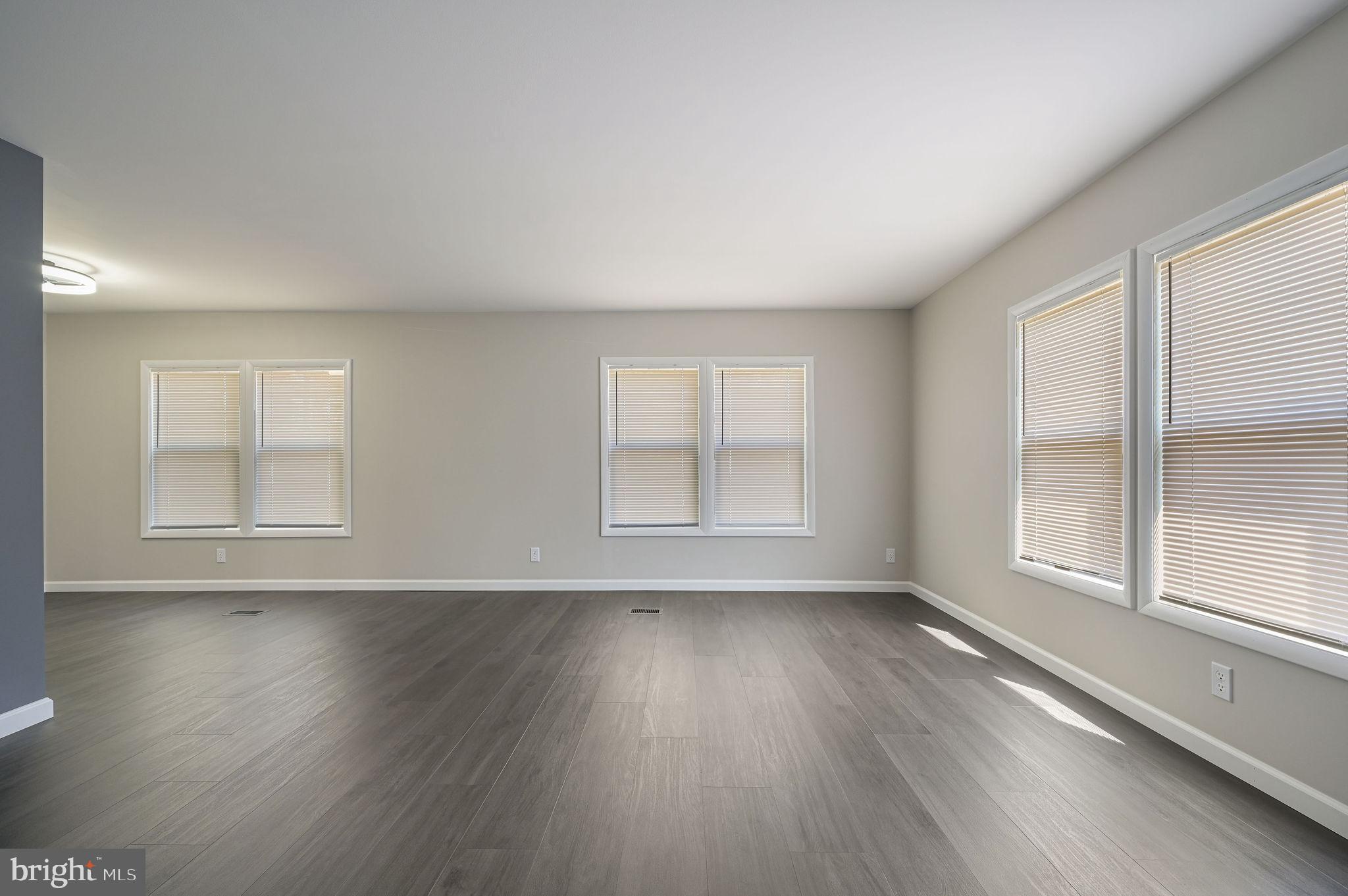 1501 Buffalo Road Frederica, DE 19946 - Photo 4 of 26 Living Room