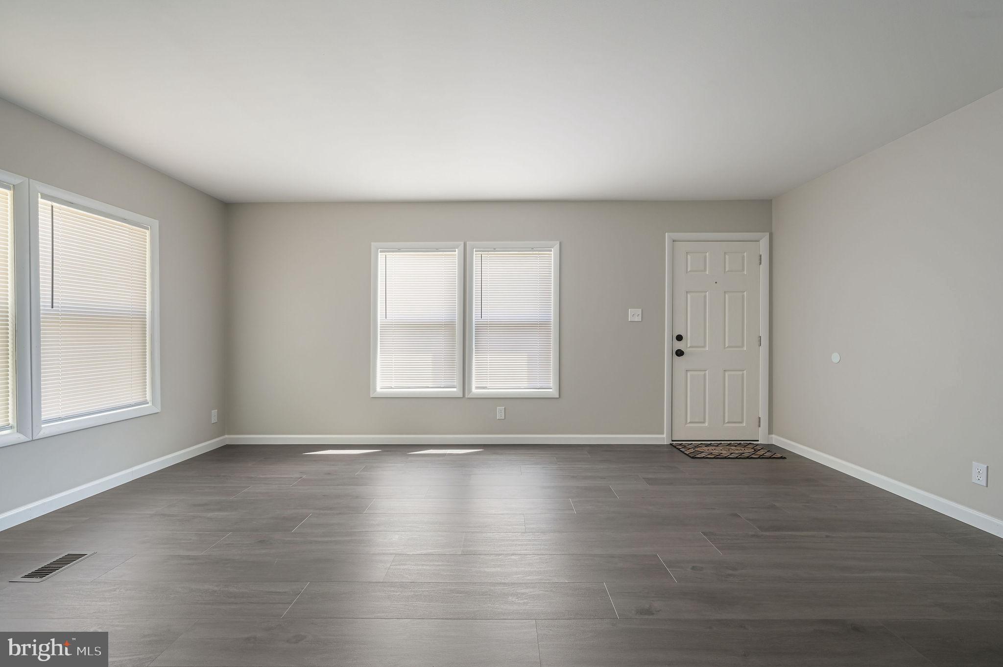 1501 Buffalo Road Frederica, DE 19946 - Photo 7 of 26 Front door