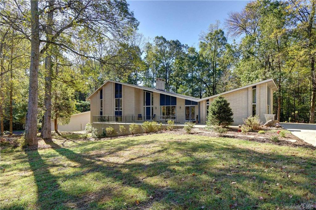 2123 Davis Road Davidson, NC 28036 - Photo 1 of 48 Gallery Image 1