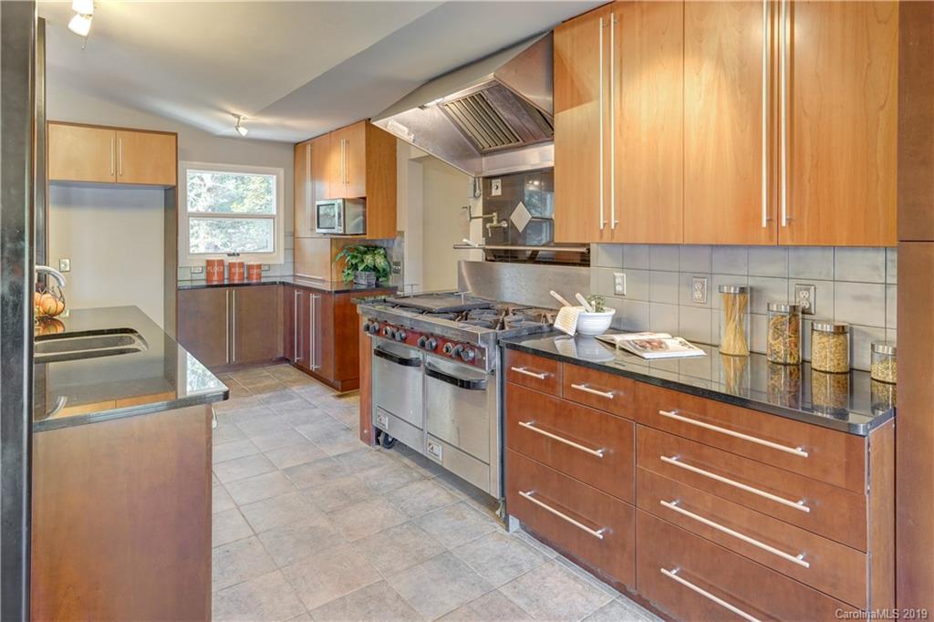 2123 Davis Road Davidson, NC 28036 - Photo 13 of 48 Gallery Image 13