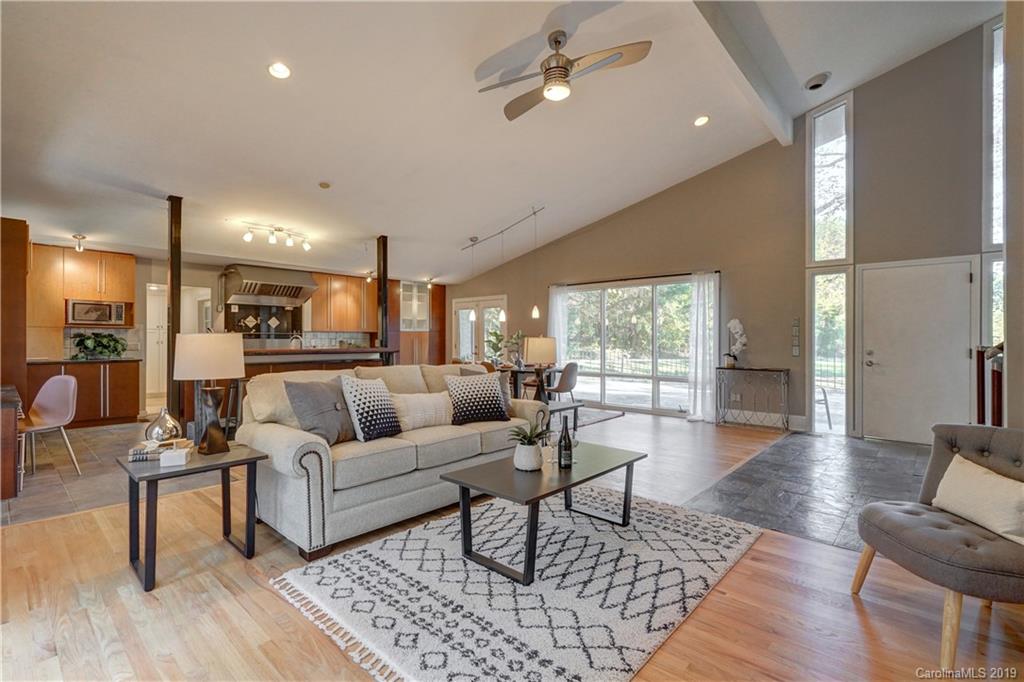 2123 Davis Road Davidson, NC 28036 - Photo 9 of 48 Gallery Image 9