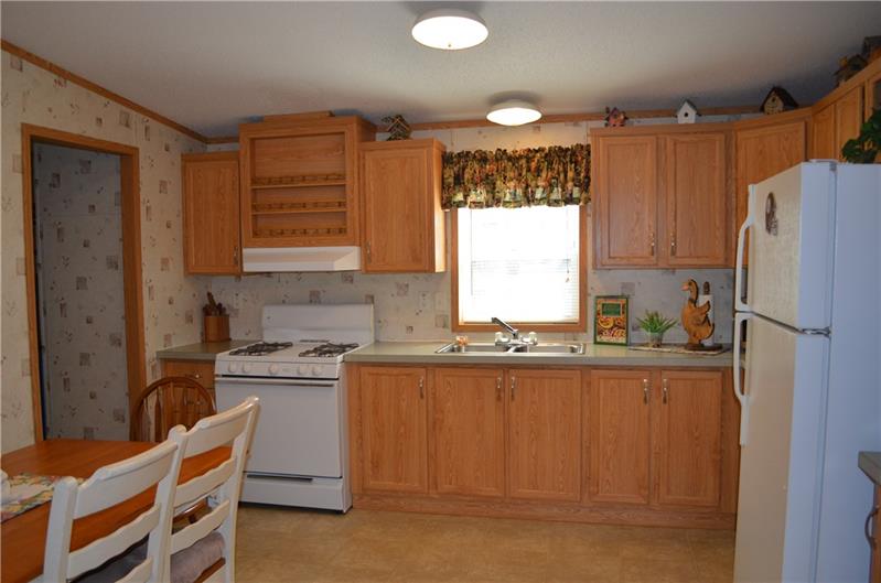 118 Robinson Road Slippery Rock, PA 16057 - Photo 3 of 12