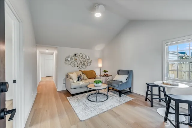 $549,000 | 12542 50th Place South, Tukwila, WA 98178