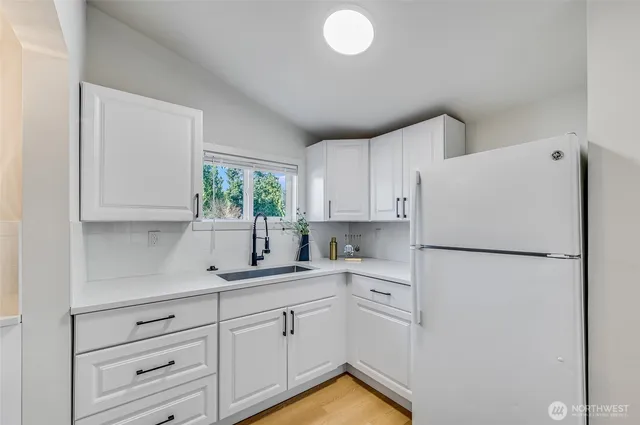 $549,000 | 12542 50th Place South, Tukwila, WA 98178