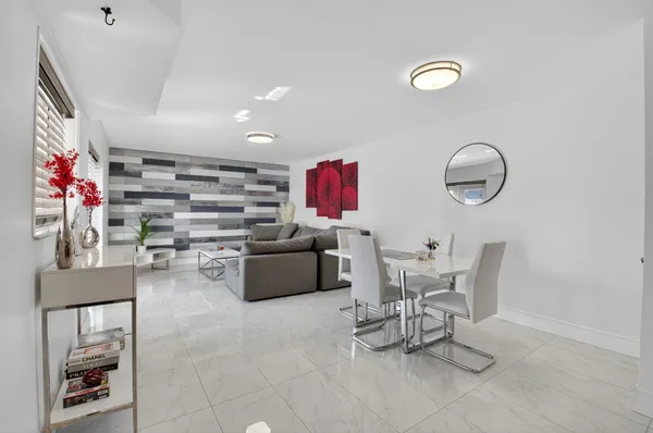 $2,600 | 4310 Village Drive, Unit D, Delray Beach, FL 33445