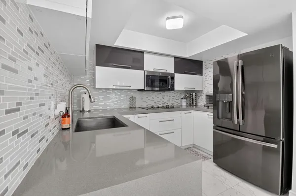 $2,600 | 4310 Village Drive, Unit D, Delray Beach, FL 33445